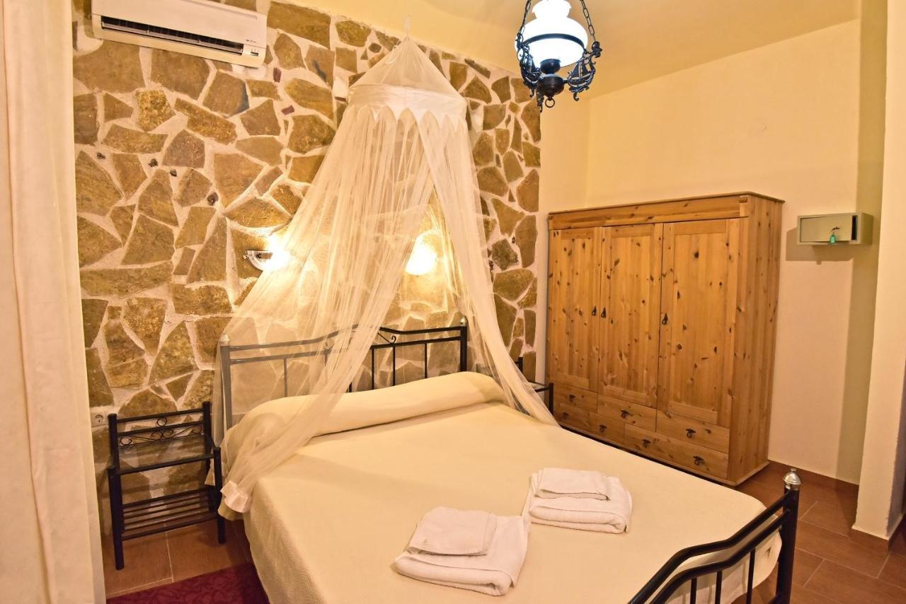 Вілла Olive Farm Agia Marina  Екстер'єр фото