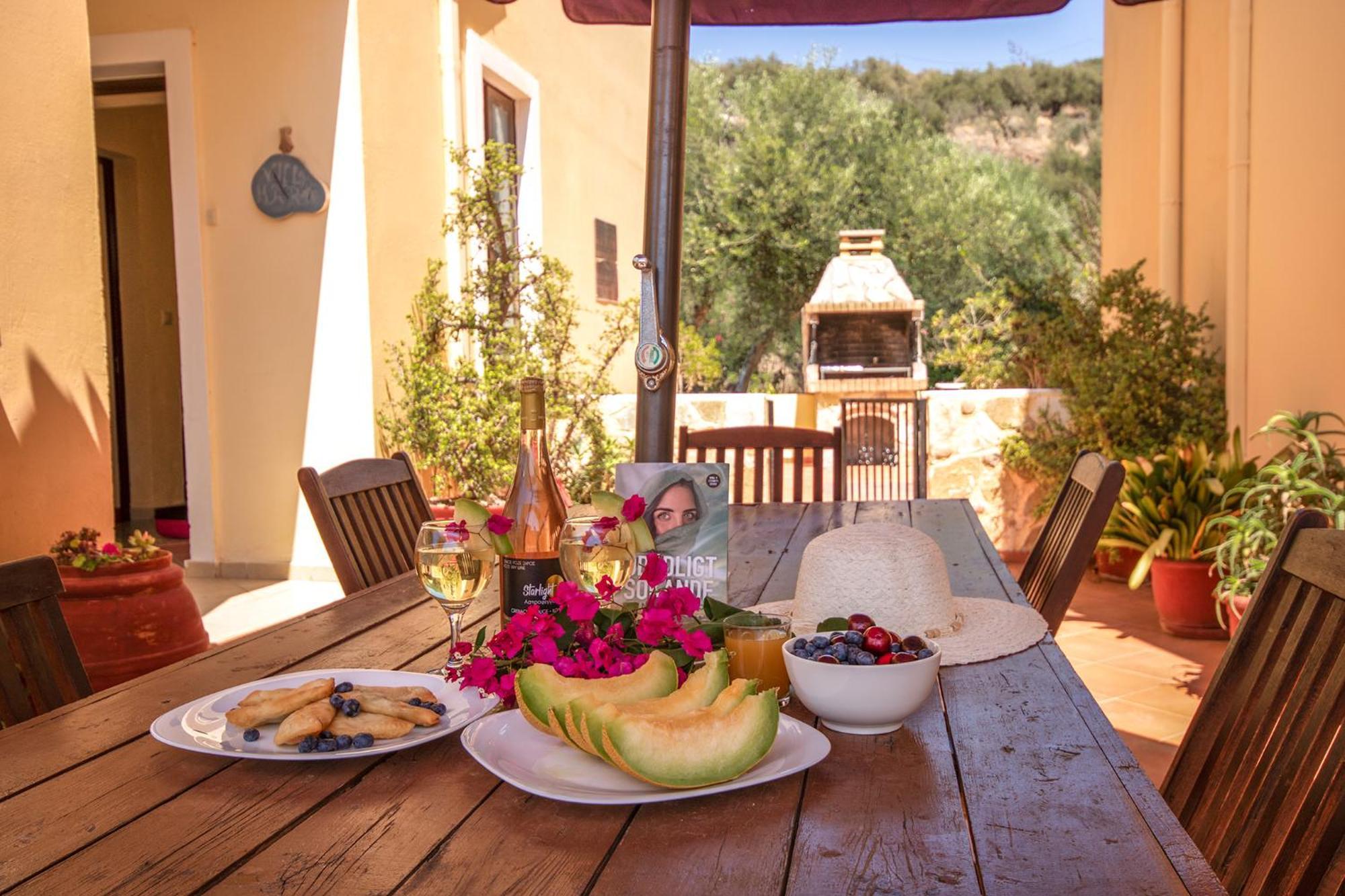 Вілла Olive Farm Agia Marina  Екстер'єр фото